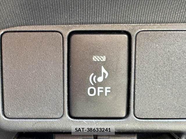 Toyota AQUA 2014-03 8523551-25