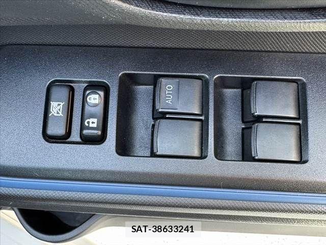 Toyota AQUA 2014-03 8523551-26
