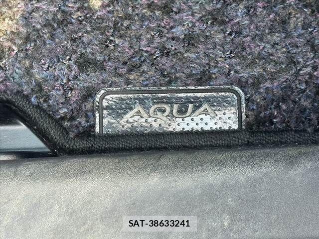 Toyota AQUA 2014-03 8523551-27