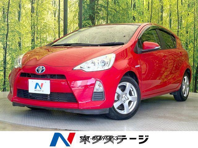 Toyota AQUA 2013-12 8523537-0