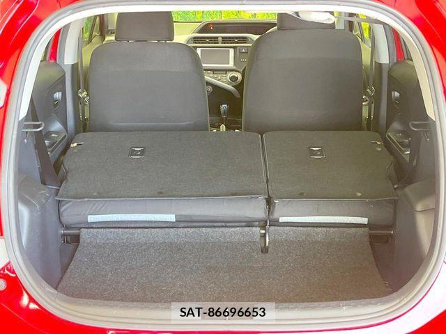 Toyota AQUA 2013-12 8523537-9