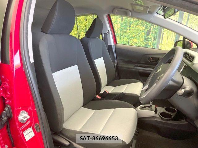 Toyota AQUA 2013-12 8523537-7