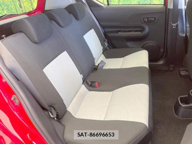 Toyota AQUA 2013-12 8523537-8