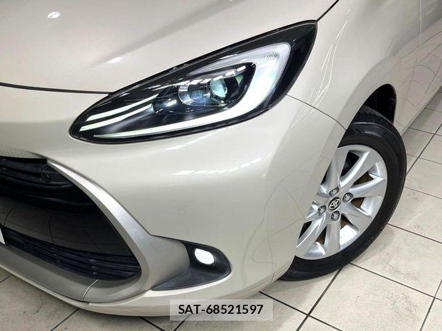 Toyota AQUA 2021-12 8523484-12