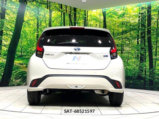 Toyota AQUA 2021-12 8523484-15