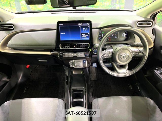 Toyota AQUA 2021-12 8523484-2