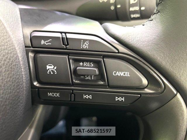 Toyota AQUA 2021-12 8523484-6
