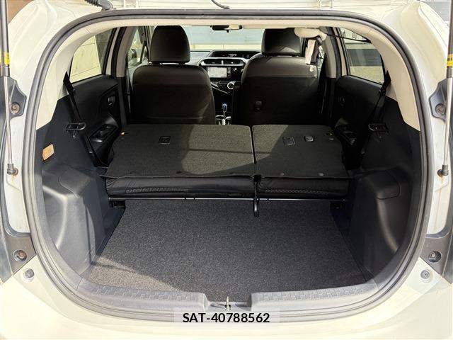 Toyota AQUA 2017-10 8523499-17