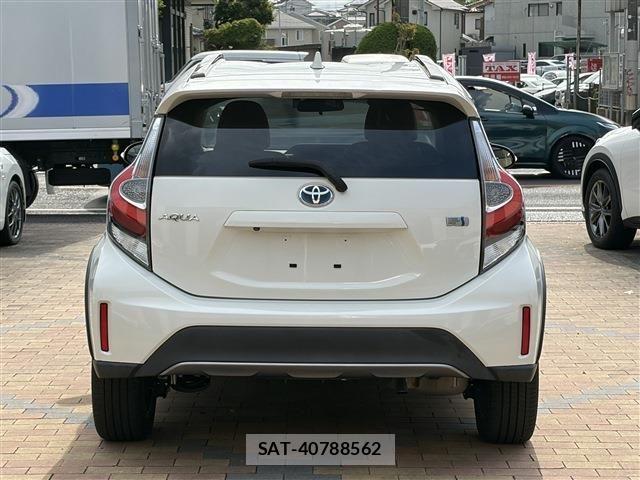 Toyota AQUA 2017-10 8523499-5