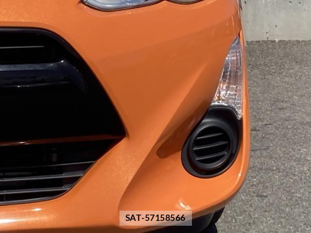 Toyota AQUA 2015-10 8523516-10