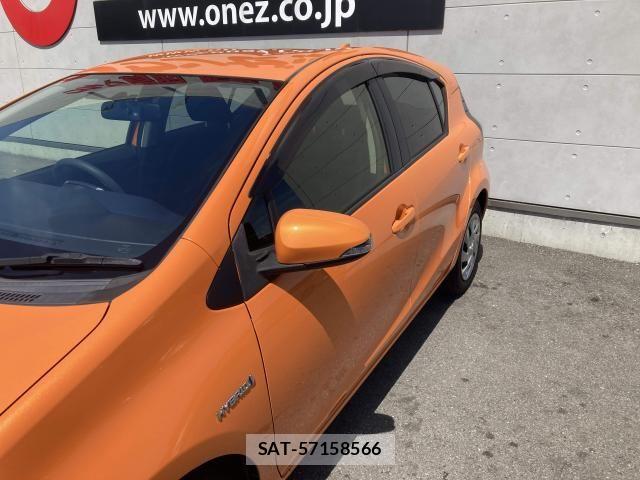 Toyota AQUA 2015-10 8523516-11