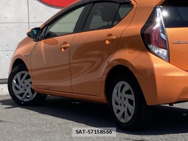 Toyota AQUA 2015-10 8523516-15