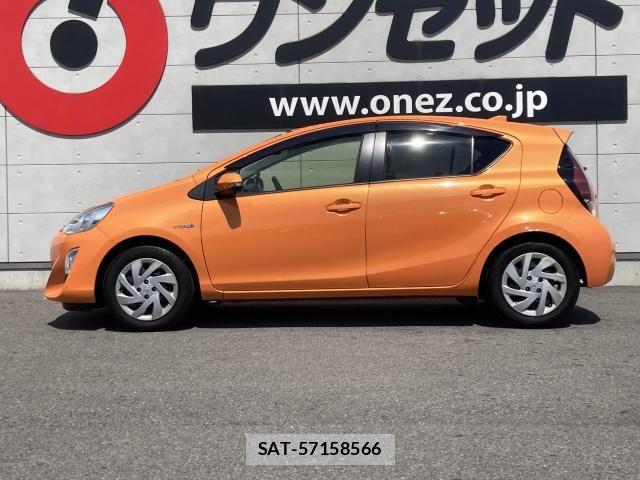 Toyota AQUA 2015-10 8523516-18