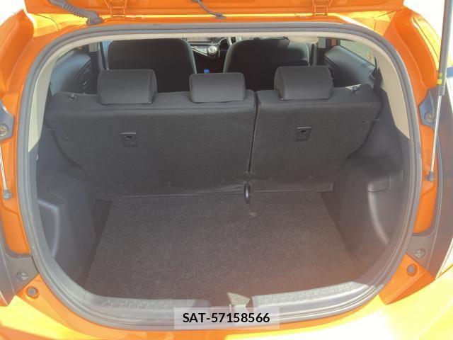 Toyota AQUA 2015-10 8523516-26