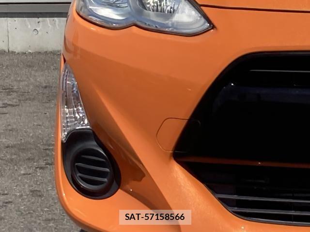 Toyota AQUA 2015-10 8523516-8