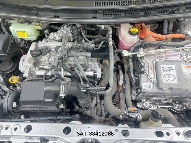 Toyota AQUA 2016-01 8523523-17