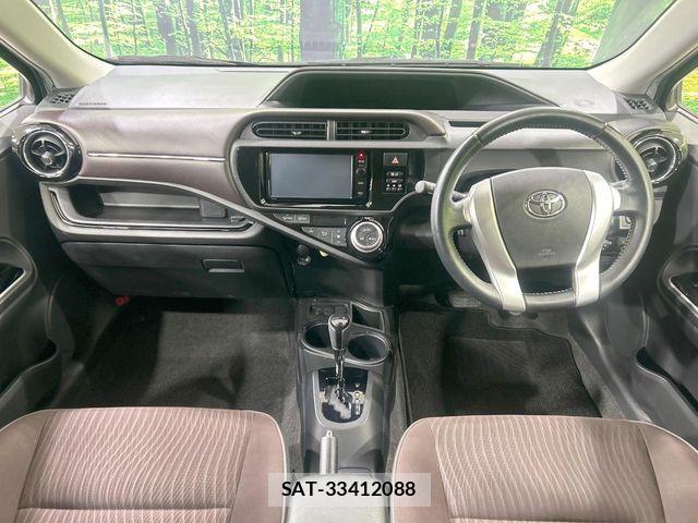 Toyota AQUA 2016-01 8523523-1