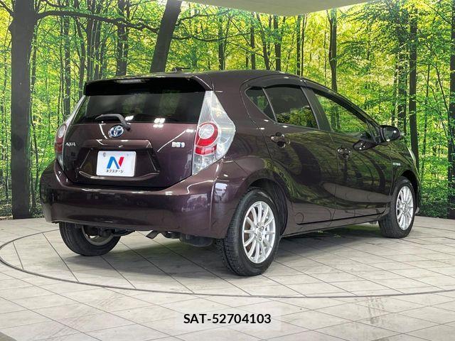 Toyota AQUA 2014-04 8523533-16
