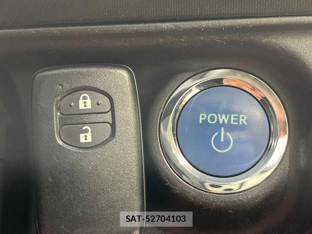 Toyota AQUA 2014-04 8523533-5