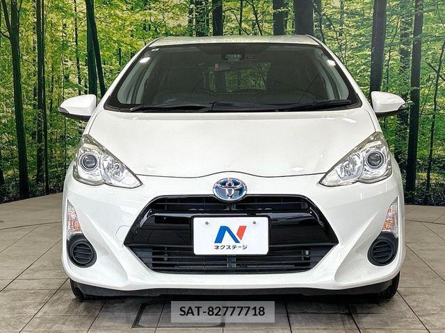 Toyota AQUA 2016-02 8523497-13