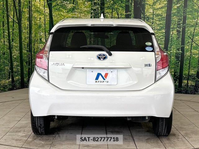 Toyota AQUA 2016-02 8523497-14