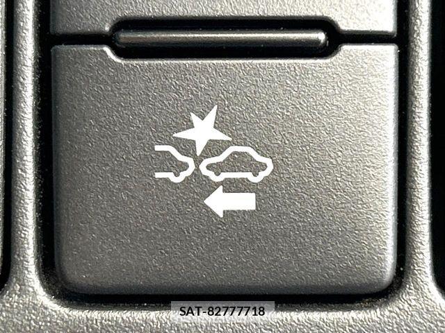 Toyota AQUA 2016-02 8523497-4