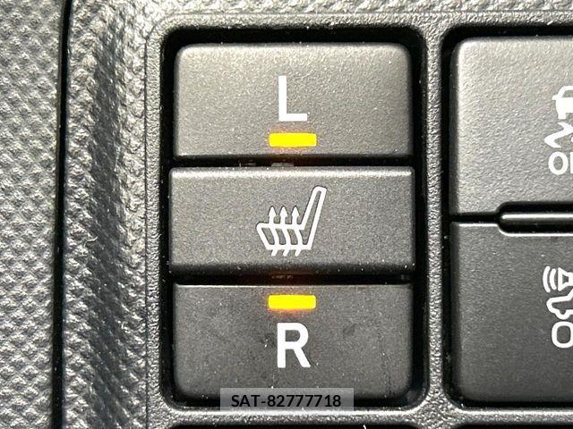 Toyota AQUA 2016-02 8523497-5
