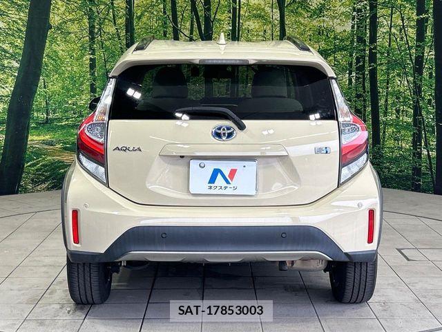 Toyota AQUA 2018-06 8528522-14