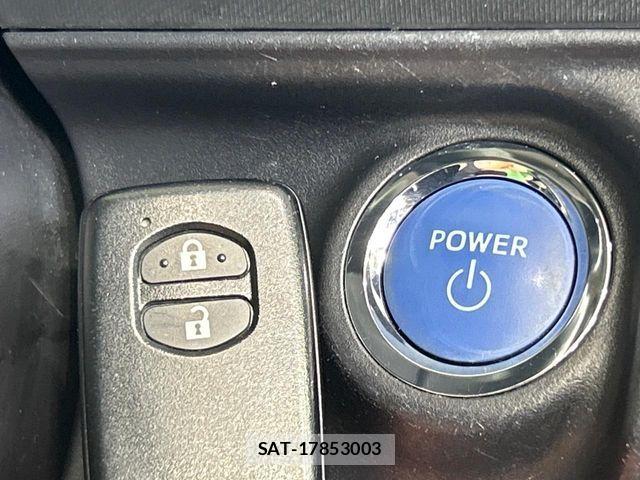 Toyota AQUA 2018-06 8528522-6
