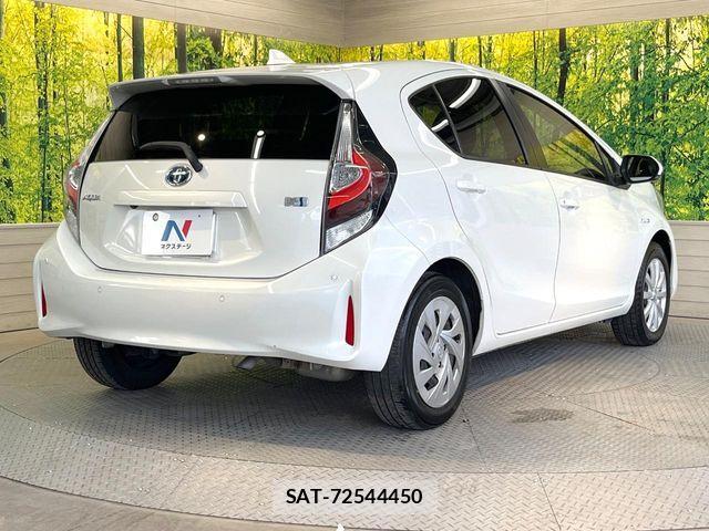 Toyota AQUA 2020-02 8523515-16