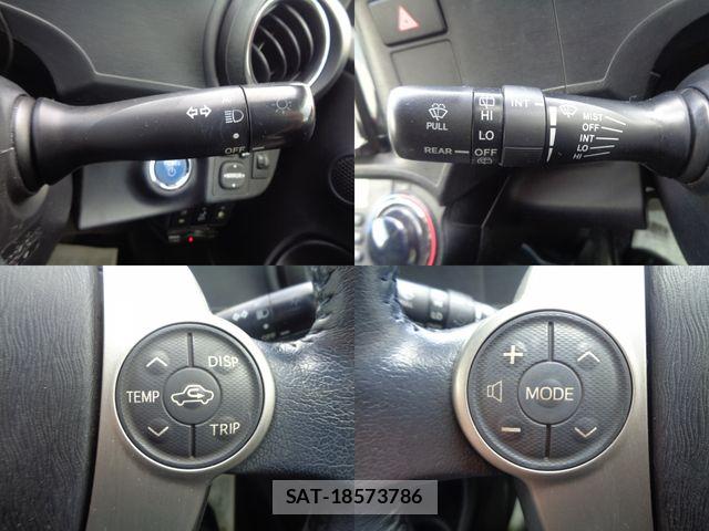 Toyota AQUA 2013-09 8523541-12
