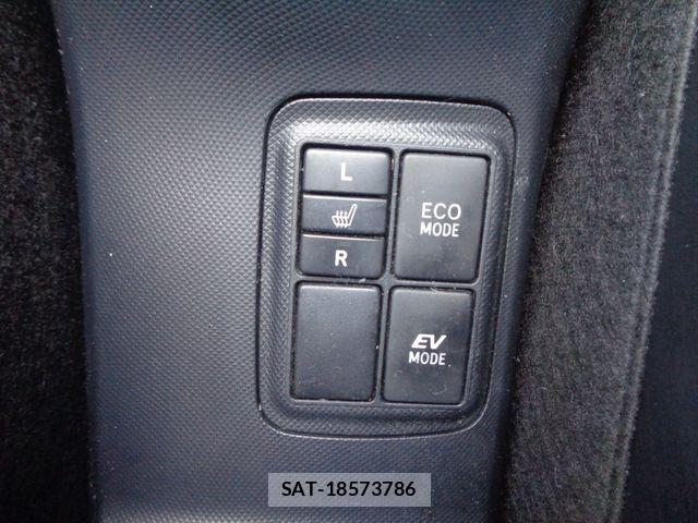 Toyota AQUA 2013-09 8523541-22