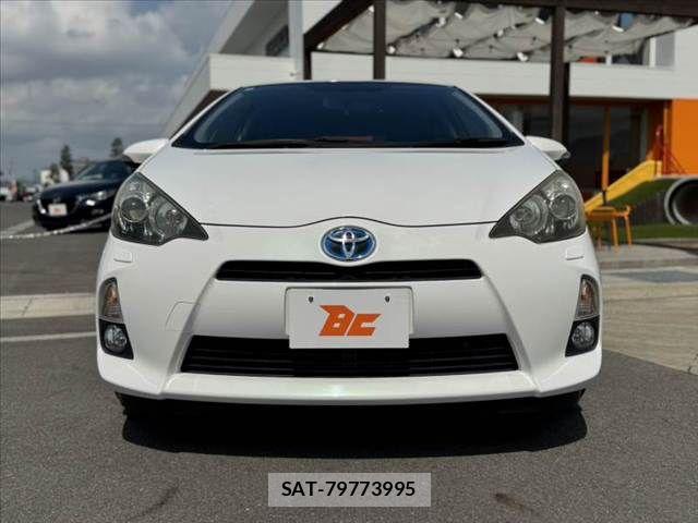 Toyota AQUA 2013-06 8523540-8