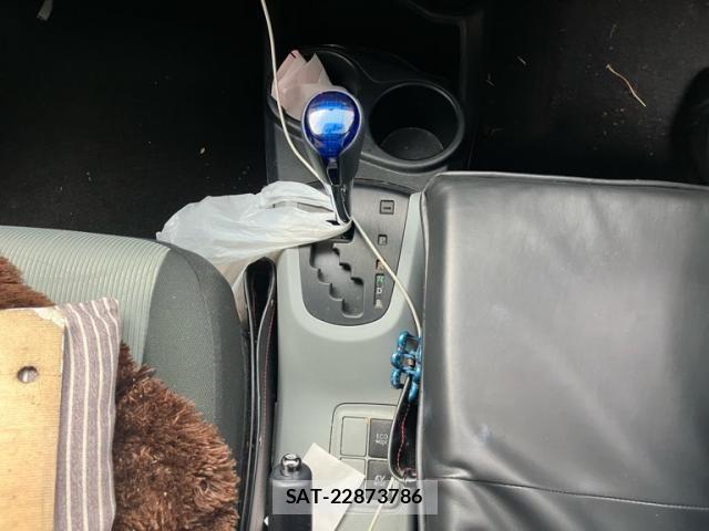 Toyota AQUA 2012-09 8523545-17