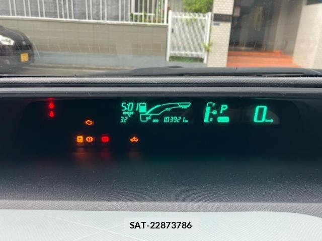 Toyota AQUA 2012-09 8523545-18