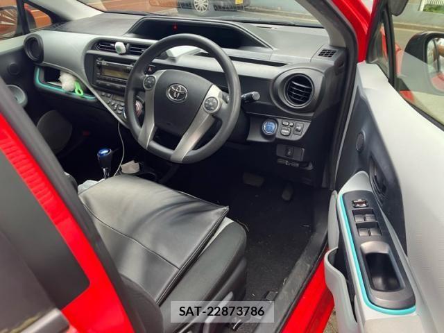 Toyota AQUA 2012-09 8523545-8