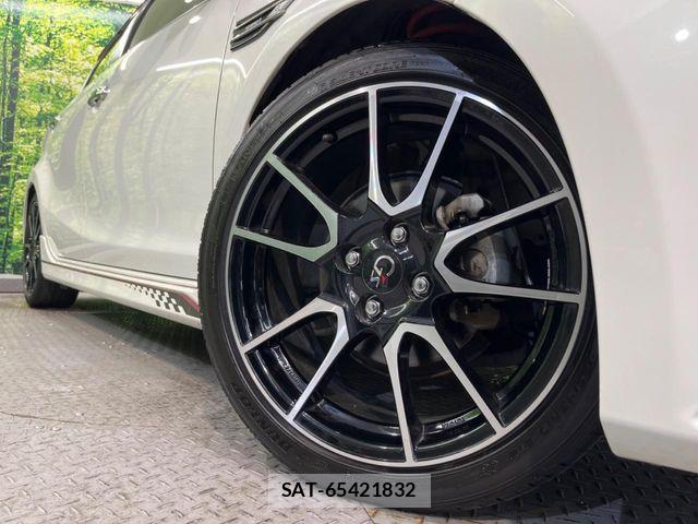 Toyota AQUA 2016-10 8523532-12