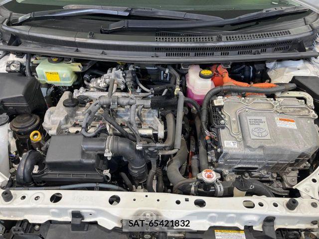 Toyota AQUA 2016-10 8523532-17