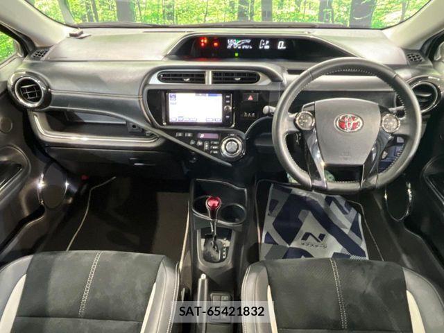 Toyota AQUA 2016-10 8523532-1