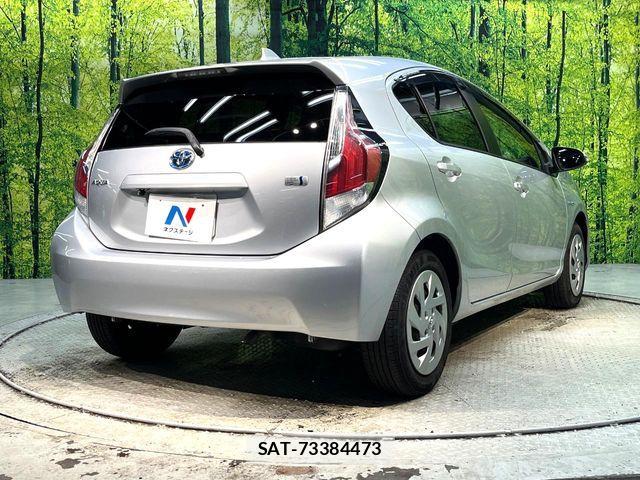 Toyota AQUA 2016-09 8523524-16
