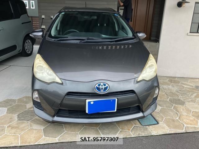 Toyota AQUA 2013-04 8523550-1