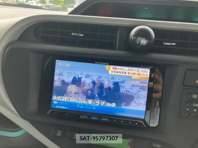 Toyota AQUA 2013-04 8523550-19