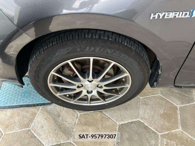 Toyota AQUA 2013-04 8523550-5