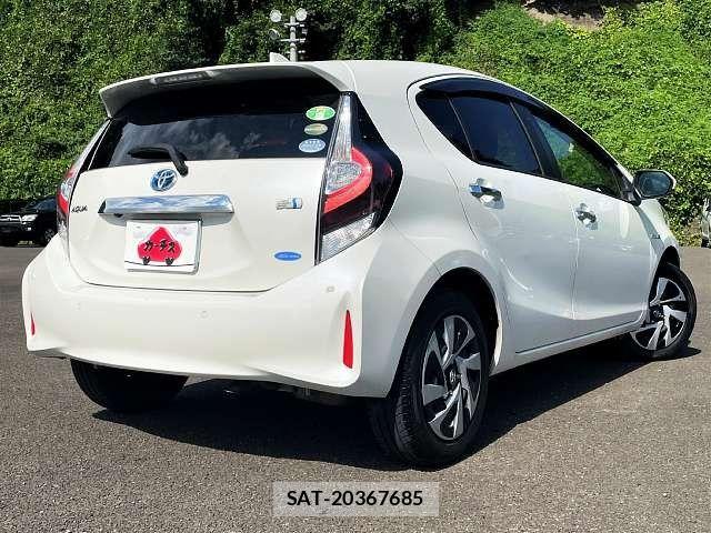 Toyota AQUA 2019-09 8523500-2