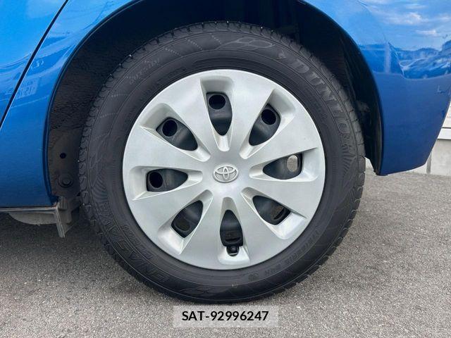 Toyota AQUA 2013-09 8523535-11