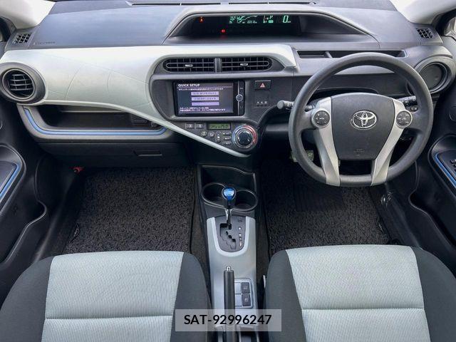 Toyota AQUA 2013-09 8523535-1
