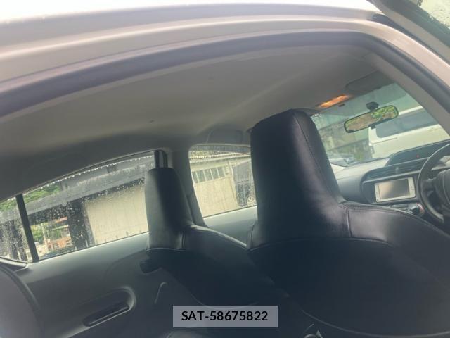 Toyota AQUA 2013-03 8523553-14