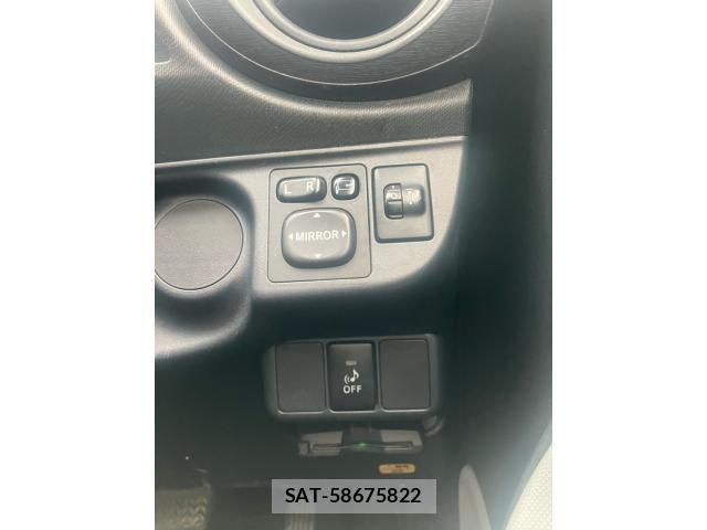 Toyota AQUA 2013-03 8523553-18