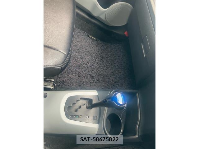 Toyota AQUA 2013-03 8523553-20