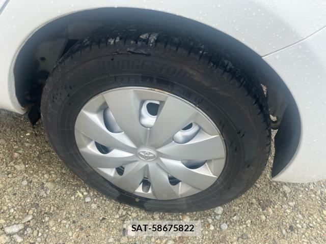 Toyota AQUA 2013-03 8523553-7